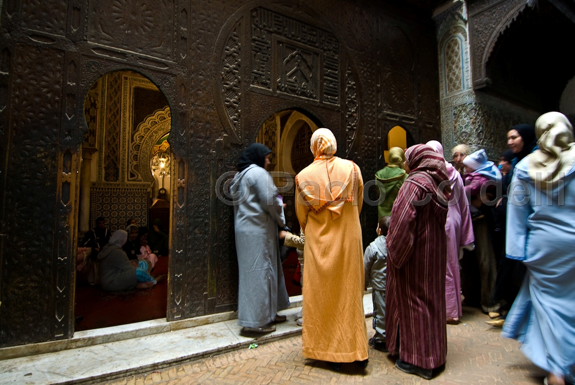 Moulay Idriss Mosque, Fes, Morocco
 (cod:Morocco 15)